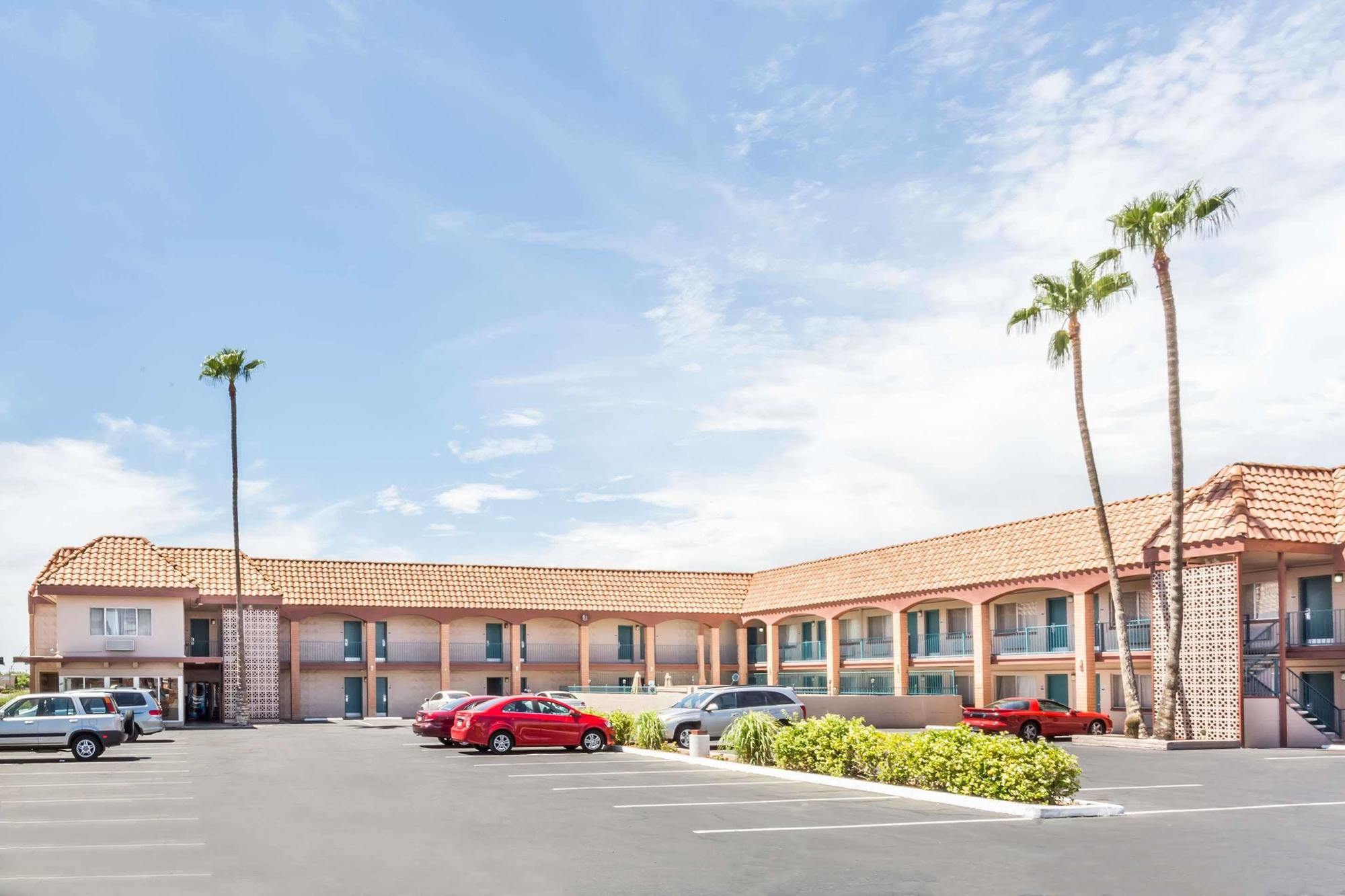 Travelodge By Wyndham Mesa Exterior foto